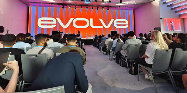 外贸云受邀出席新加坡-2024国际SEO技术交流峰会！